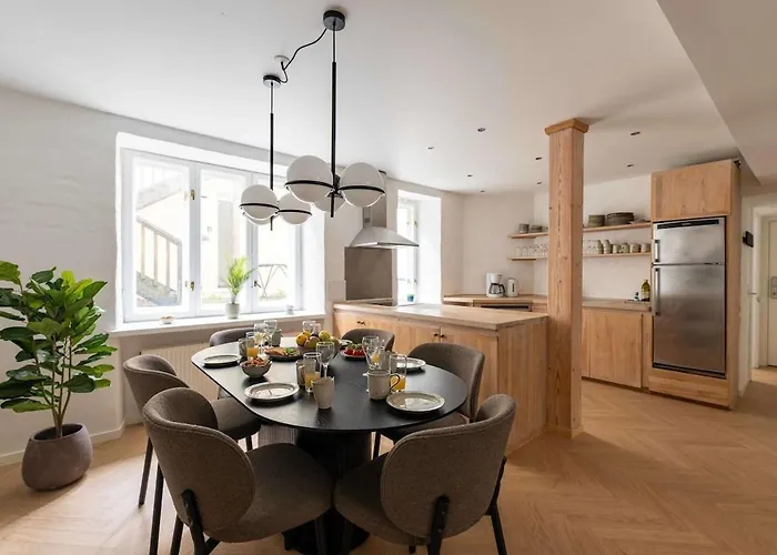 Family Friendly 2Br Basement Apartment